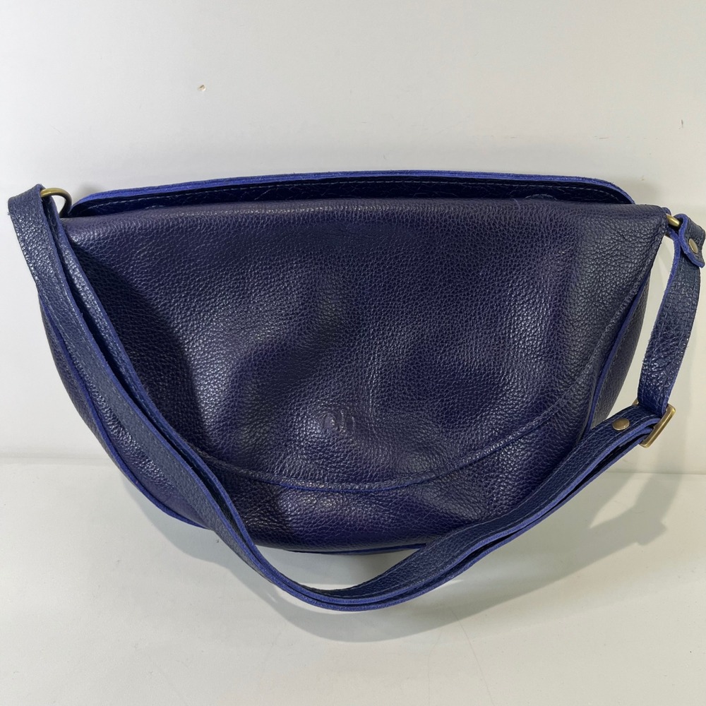 Portland Leather Goods Koala Sling Crossbody Bag Navy Blue Pebbled Leather Boho